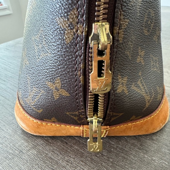 1998 Alma 😍 - Picture 5 of 9